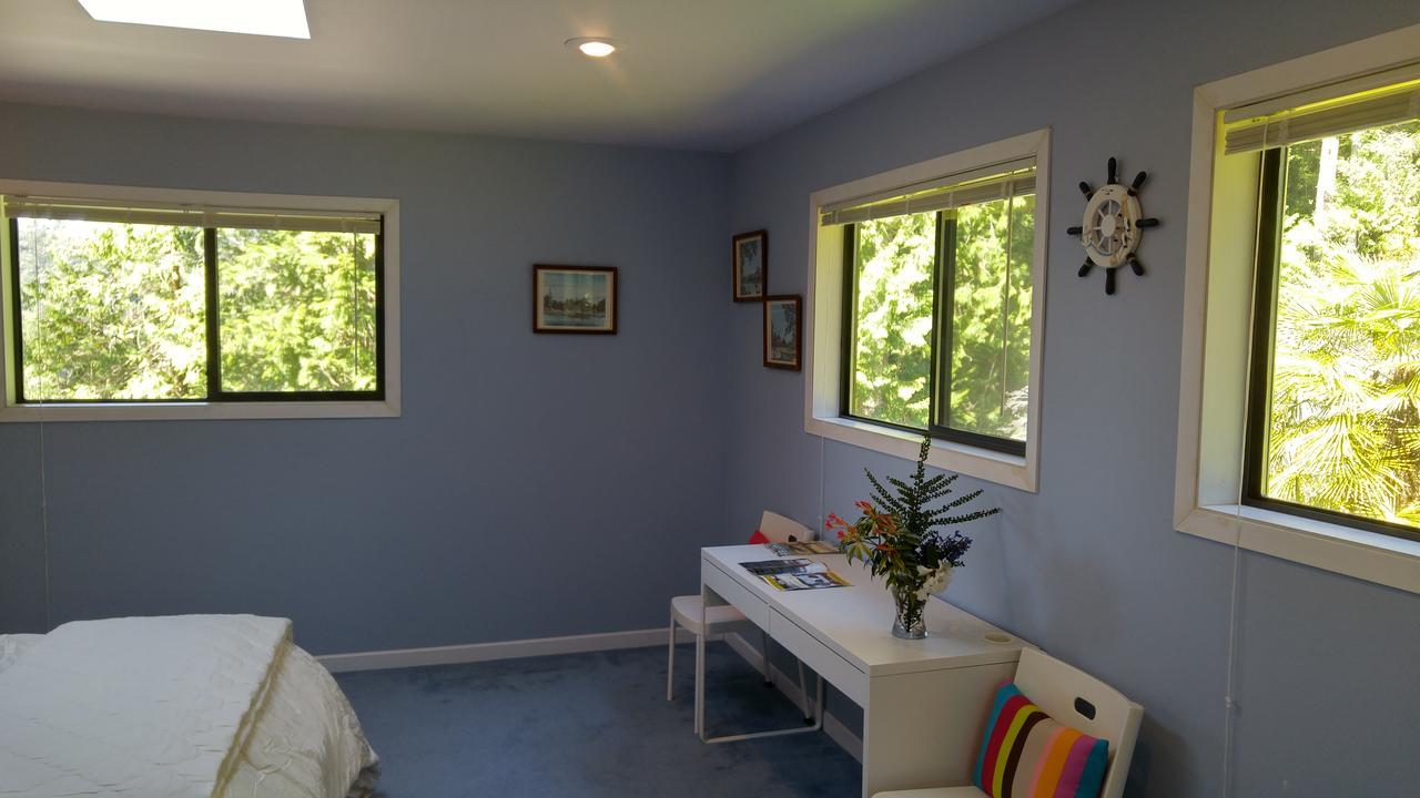 Sunshine Coast Treetop B&B Sechelt Eksteriør billede